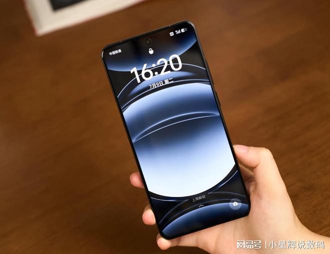 端旗舰全都是16GB+512GB可以闭眼买开元ky棋牌2025“最值得买”的4款中(图4)